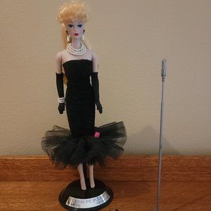 Solo Spotlight Porcelain Barbie